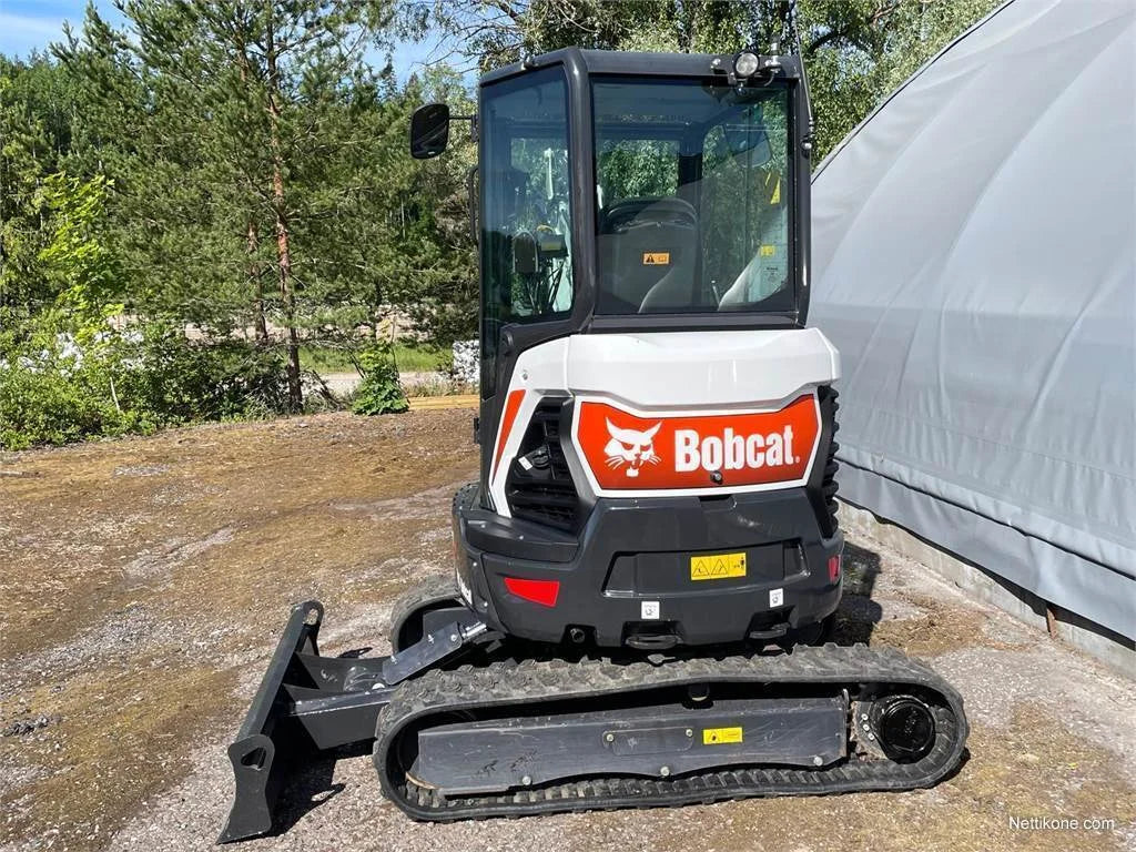 Mini Pelle Bobcat E27Z + Engcon + 4 godets
