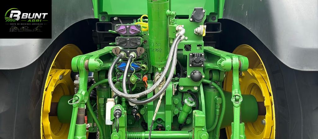 Trattore John Deere 7R 330 2023
