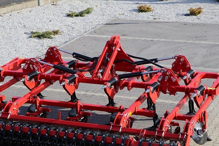 Cultivateur multifonctionnel Rolmako U 453 - 4,0 m