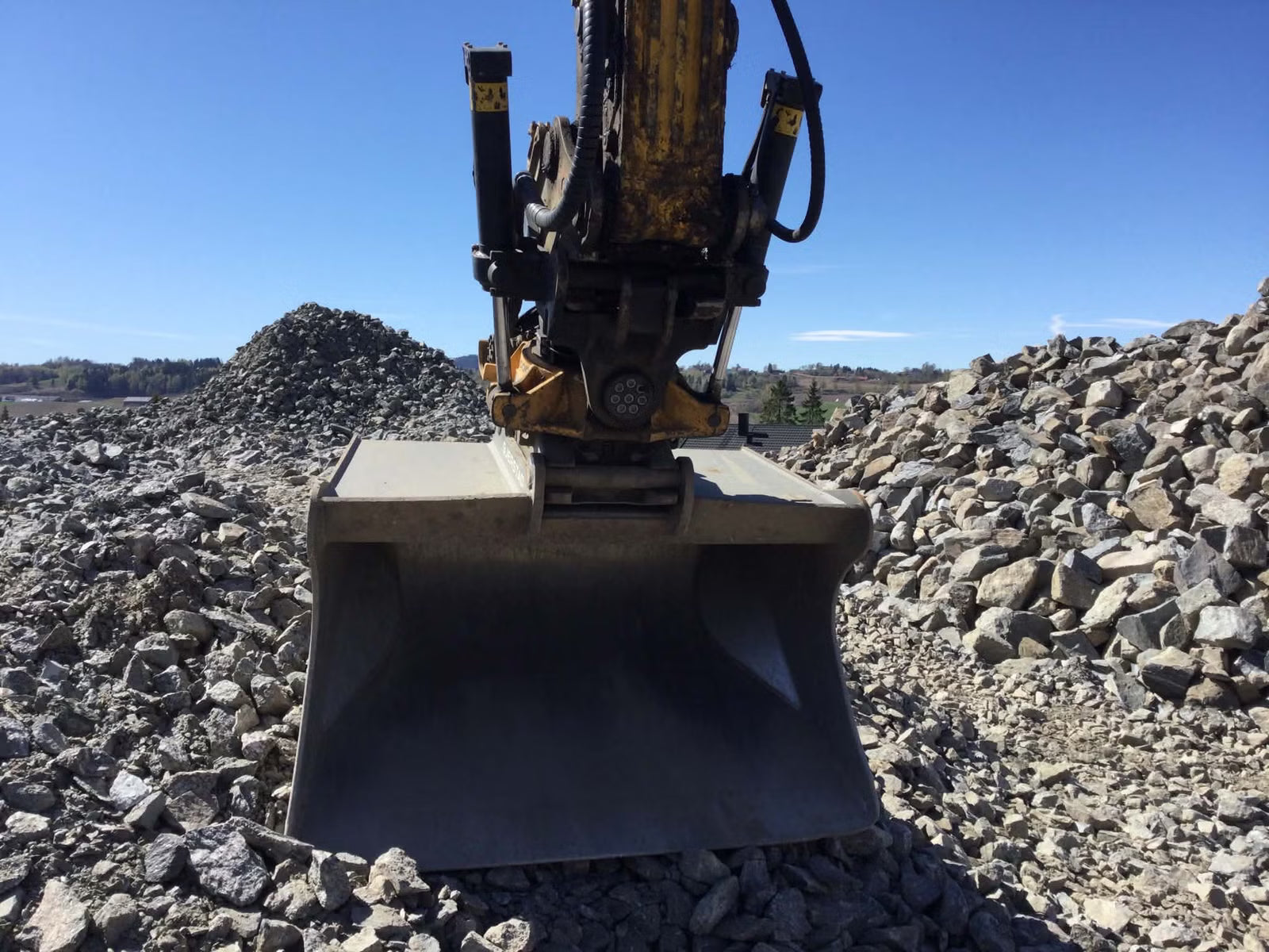 Pelle Komatsu PC240LC-11