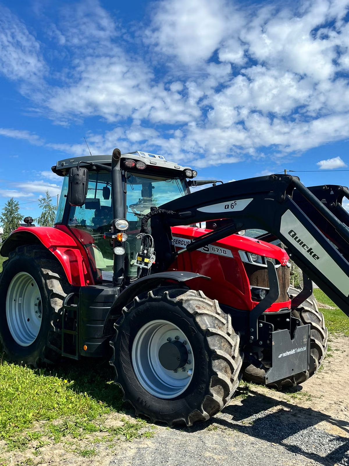 Trator Massey Ferguson 6718 2020