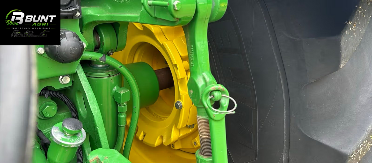 Trattore John Deere 7R 330 2023