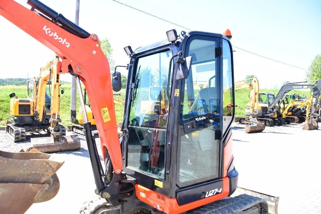 Mini Pelle Kubota U27-4 2,6 T+ 3 godets + Attache rapide