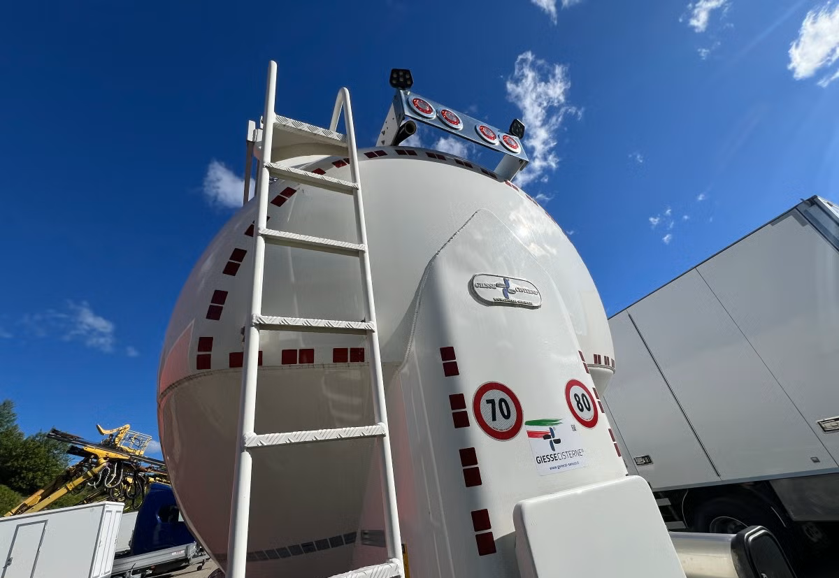 Semi-remorque vrac CMT41N 41 000 litres