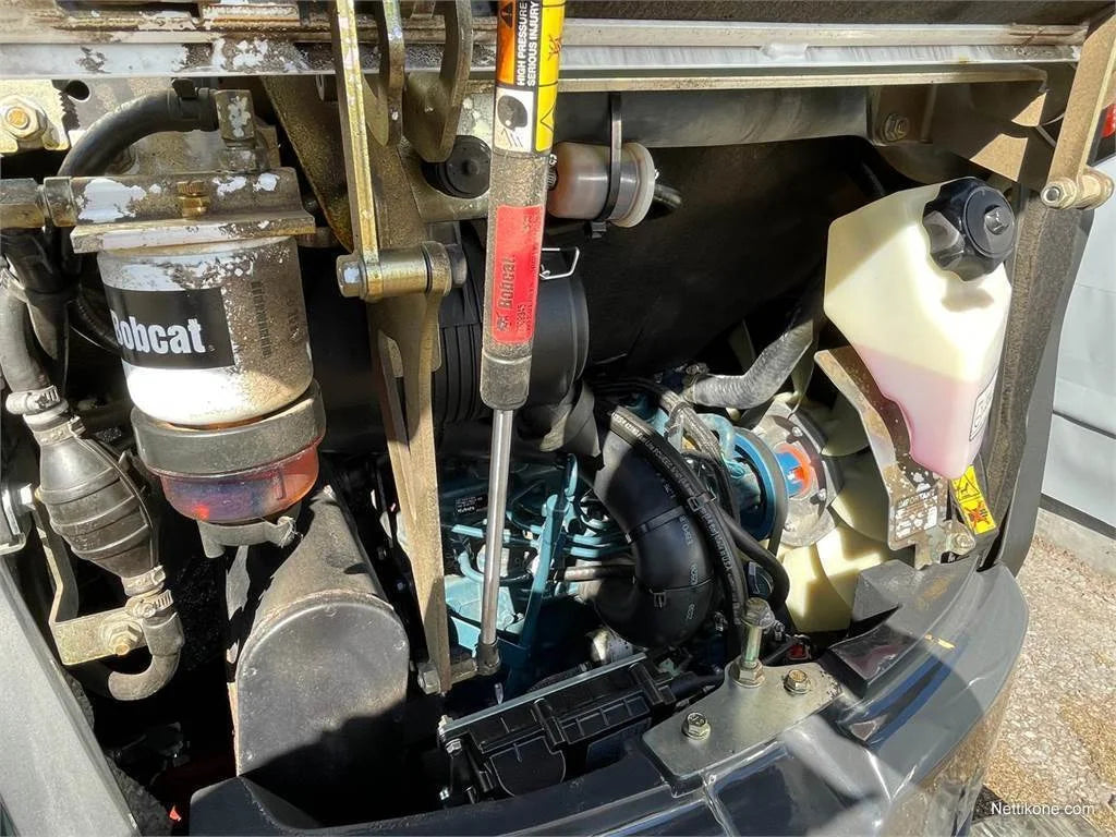 Mini Pelle Bobcat E27Z + Engcon + 4 godets