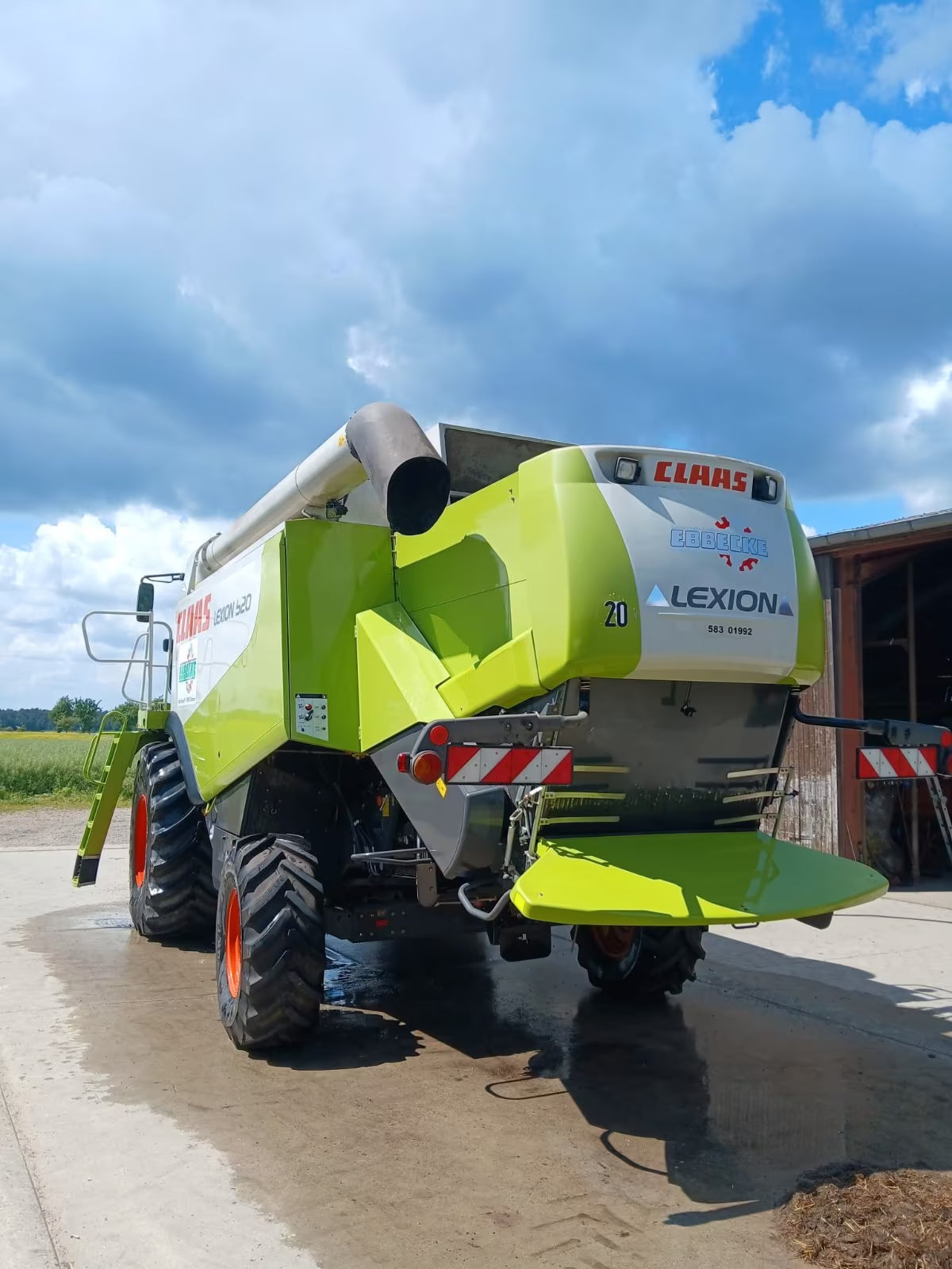 Moissonneuse Batteuse Claas Lexion 520 2009