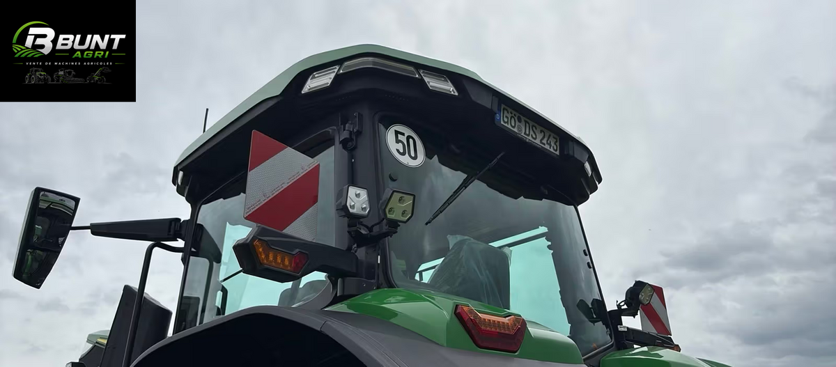 Trattore John Deere 7R 330 2023