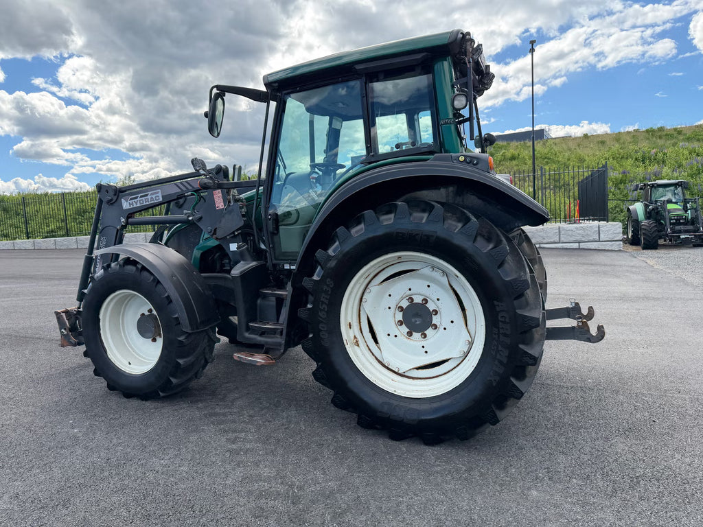 Tracteur Valtra N103
