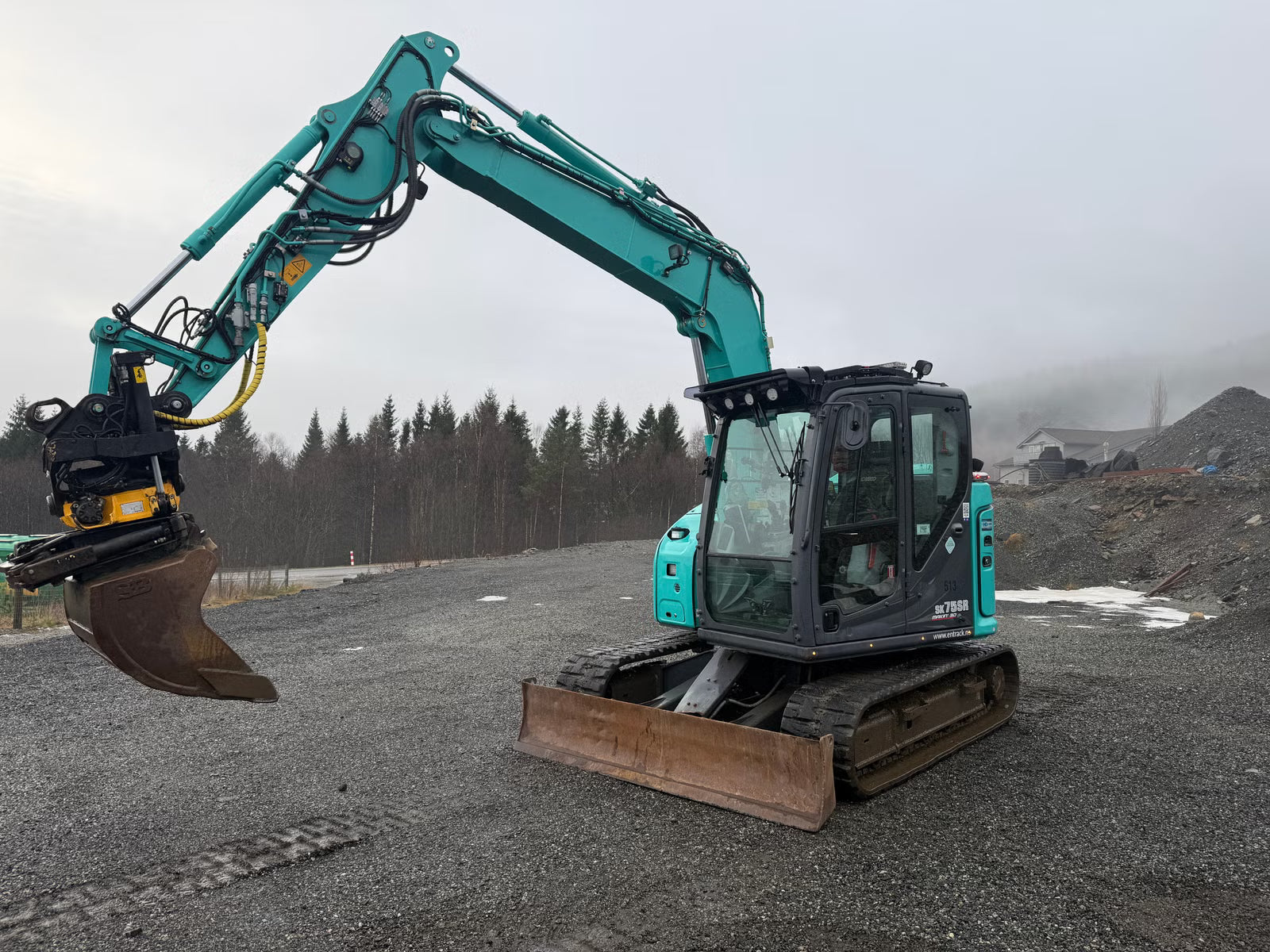 Pelle Kobelco SK75SR-7