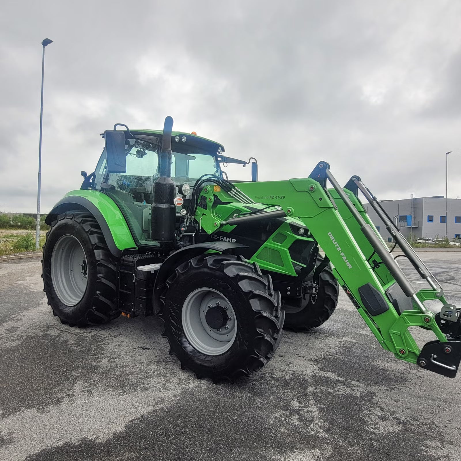 Tracteur Deutz Fahr Agrotron 6130