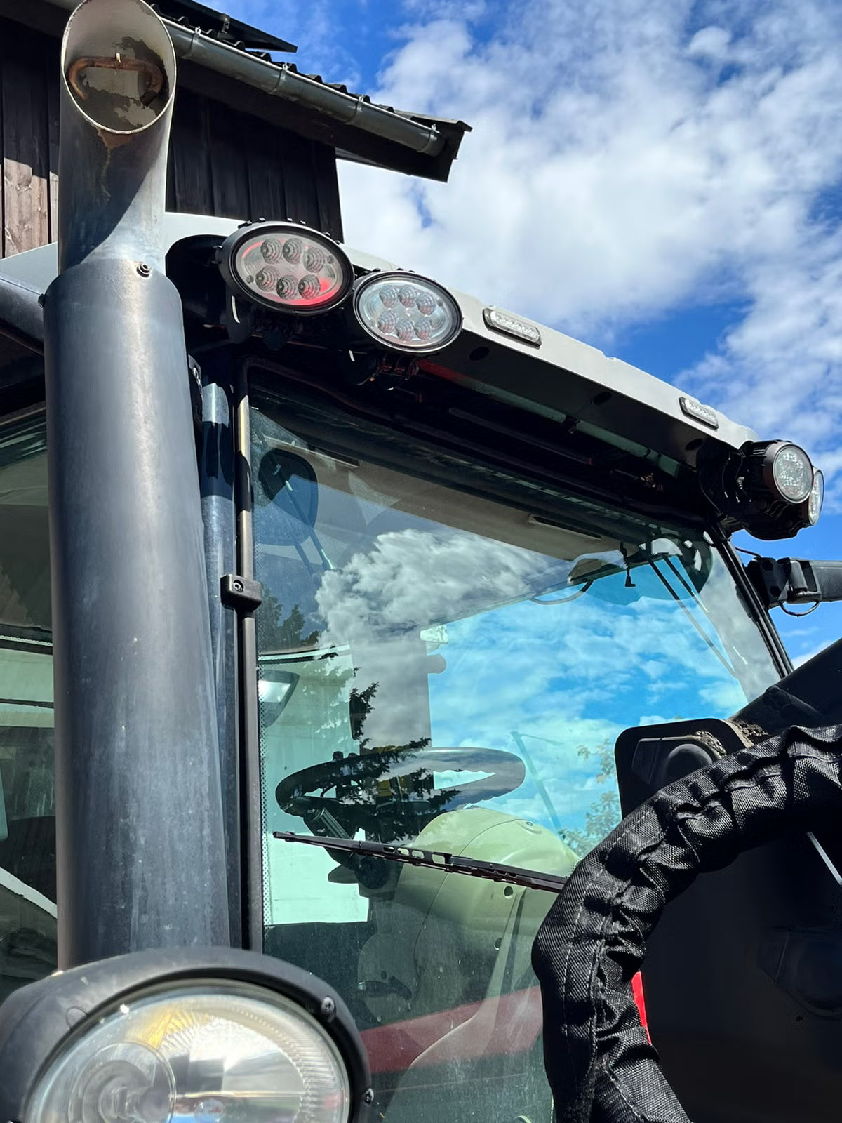 Trator Massey Ferguson 6718 2020