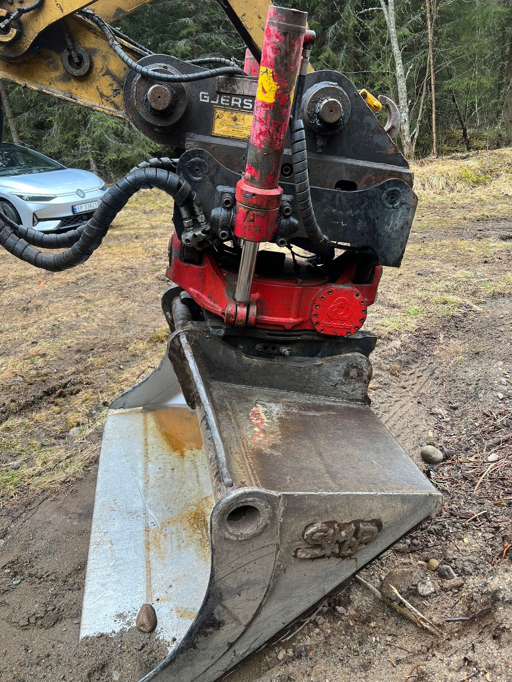 Pelle Cat 318E