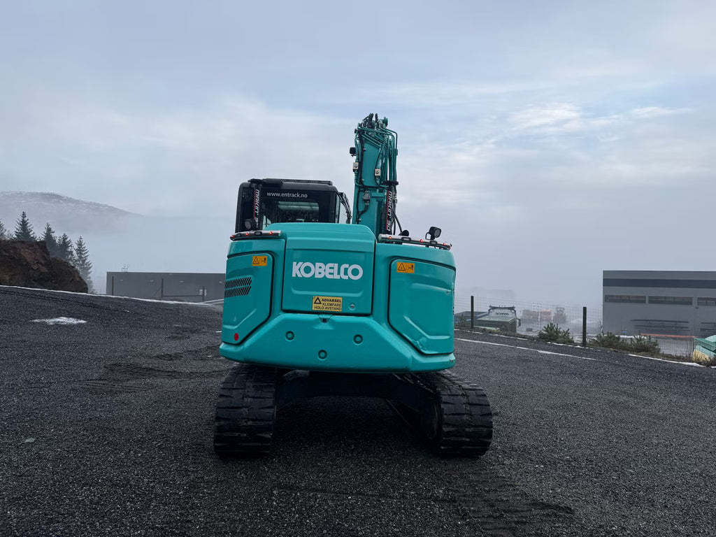 Pelle Kobelco SK75SR-7