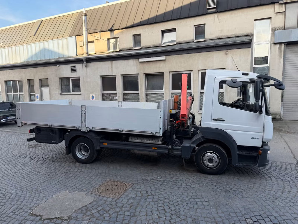 Camion Mercedes-Benz Atego 2020 - Camion-grue 150 ch