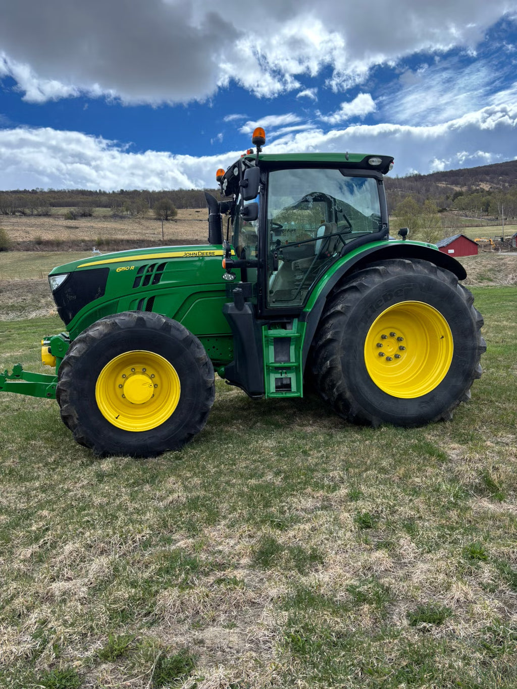 Trator John Deere 6150R