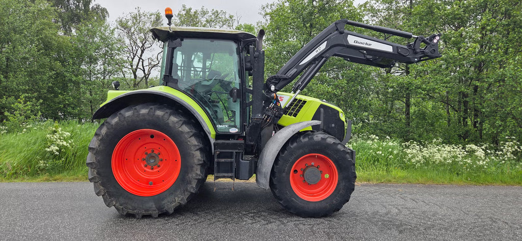 Tracteur CLAAS Arion 550