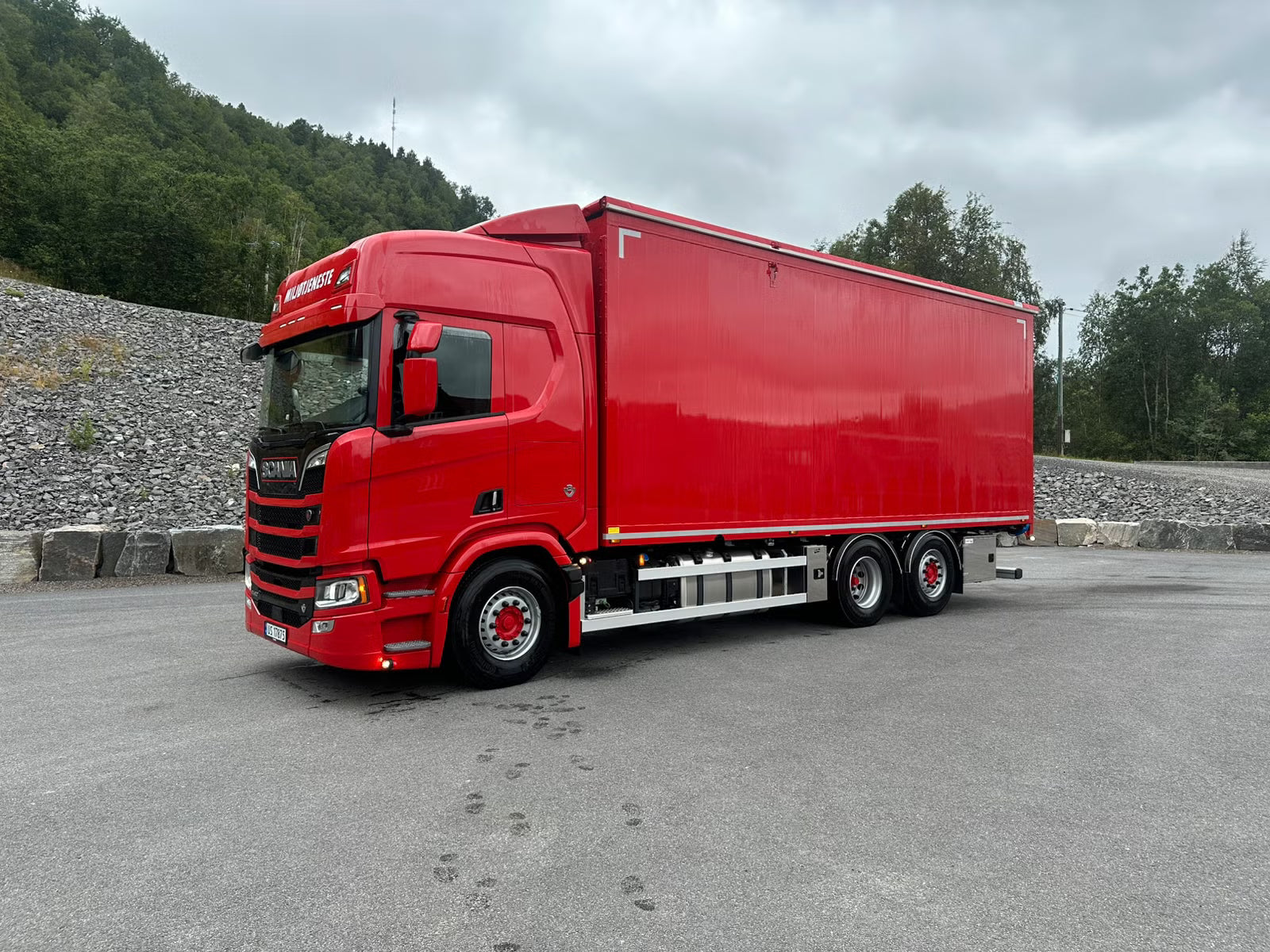 Camion à copeaux de bois Scania R590