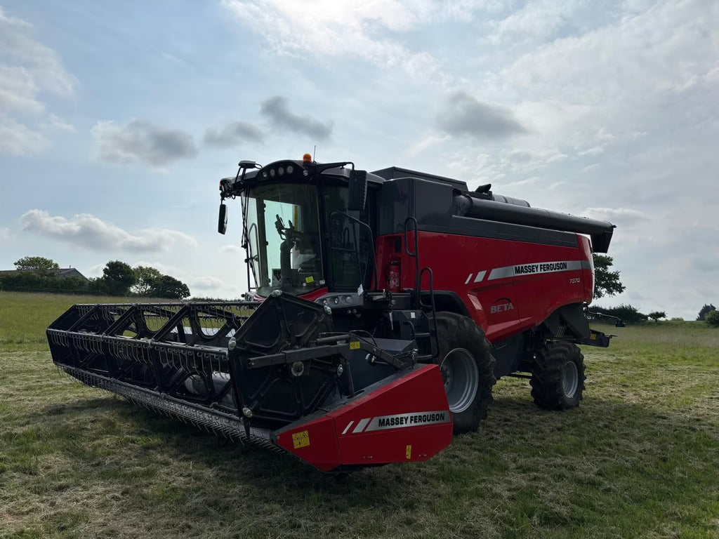 Moissonneuse Batteuse Massey Ferguson 7370 2024
