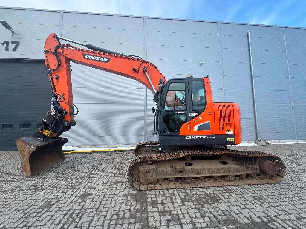 Pelle Doosan DX235LCR