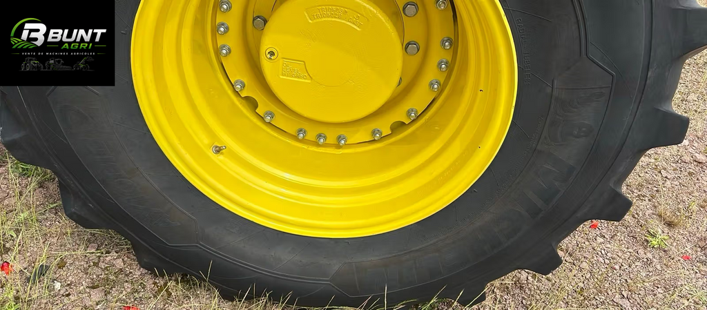 Trattore John Deere 7R 330 2023