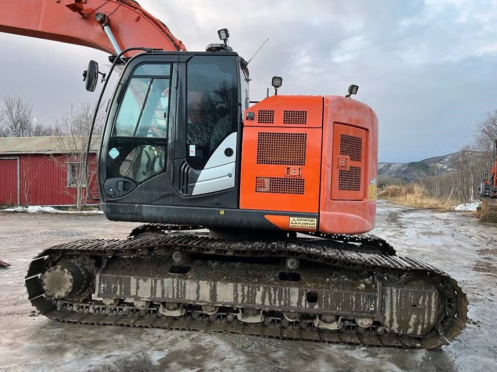 Pelle Hitachi ZX 225 US LC-6