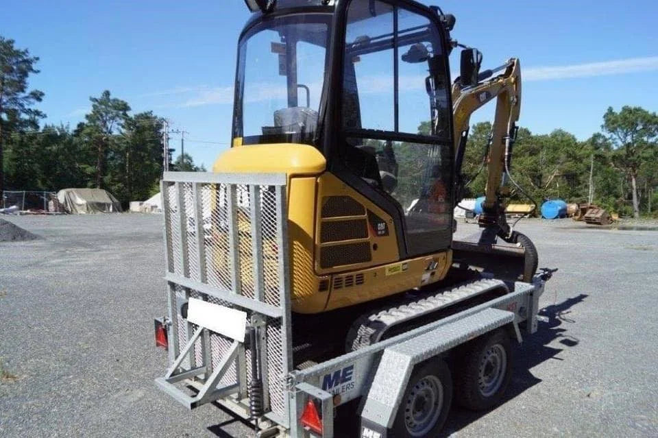 Mini Pelle Caterpillar 301.7D 1,85T + 3 godets + Remorque