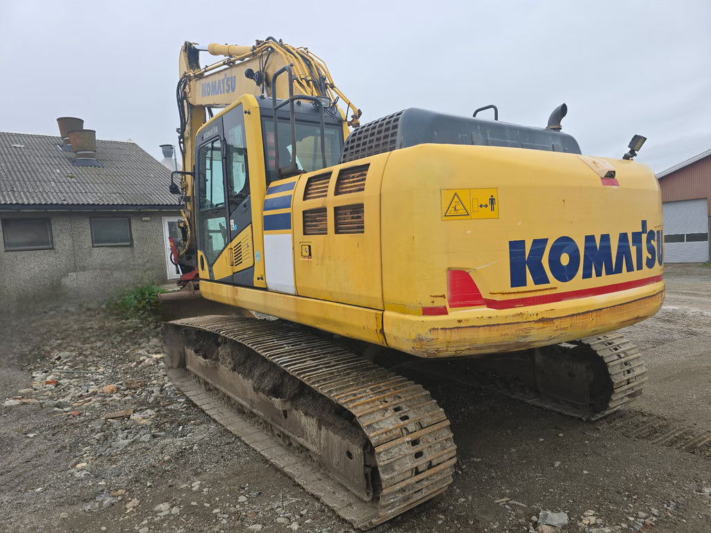 Pelle Komatsu PC240LC-10
