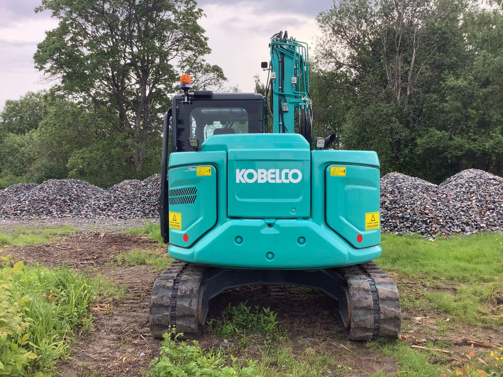 Pelle Kobelco SK75SR-7