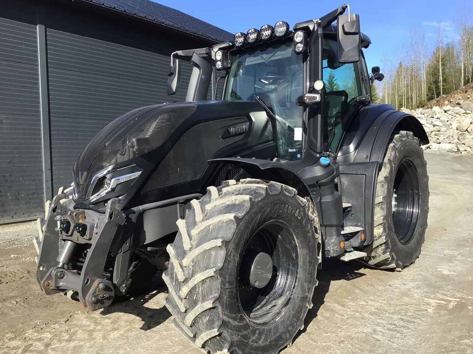 Tracteur Valtra Q305 Twin Track