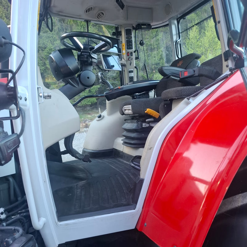 Tracteur Massey Ferguson 5S 145 Dyna-6