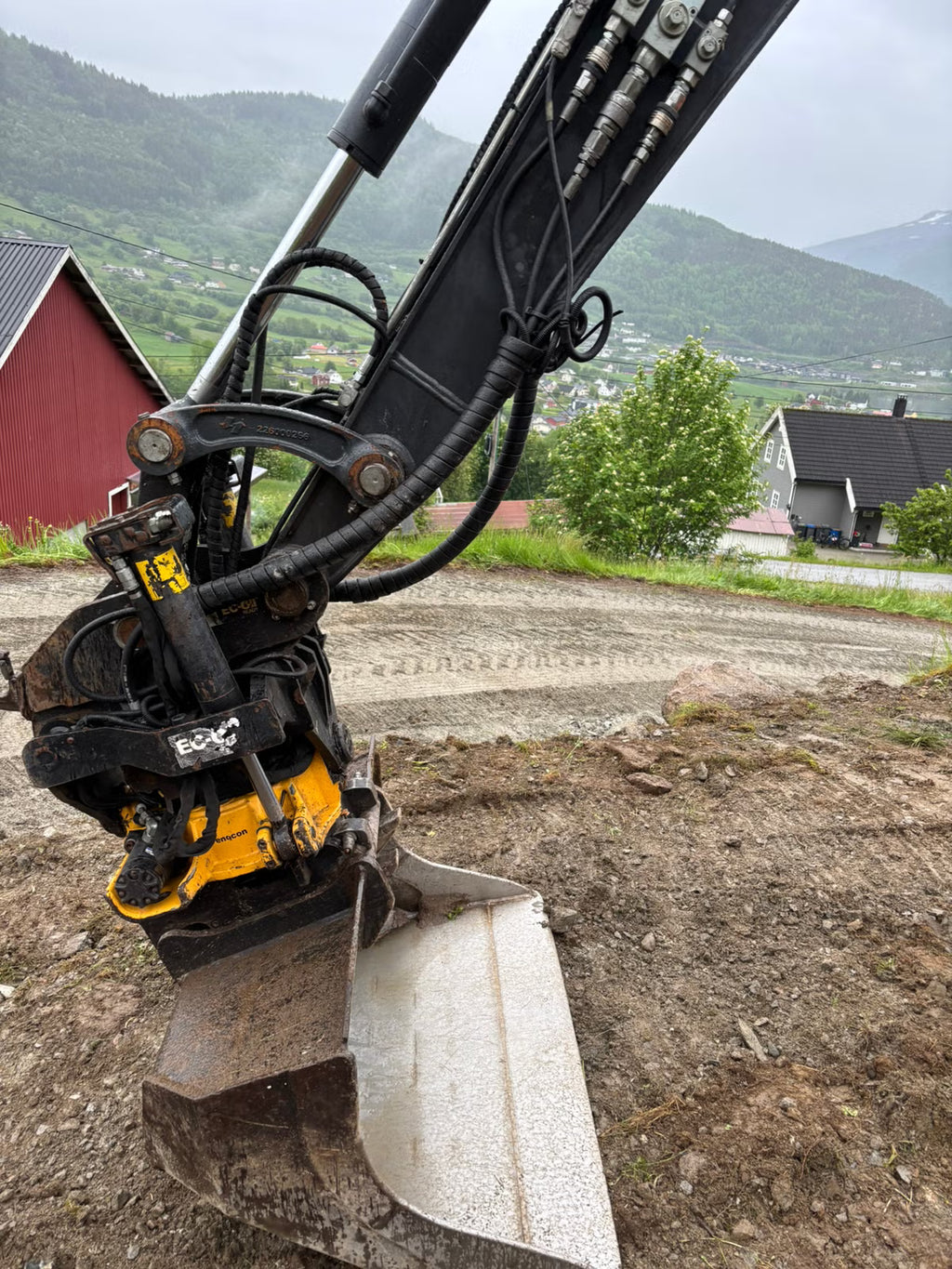 Pelle Eurocomach ES85