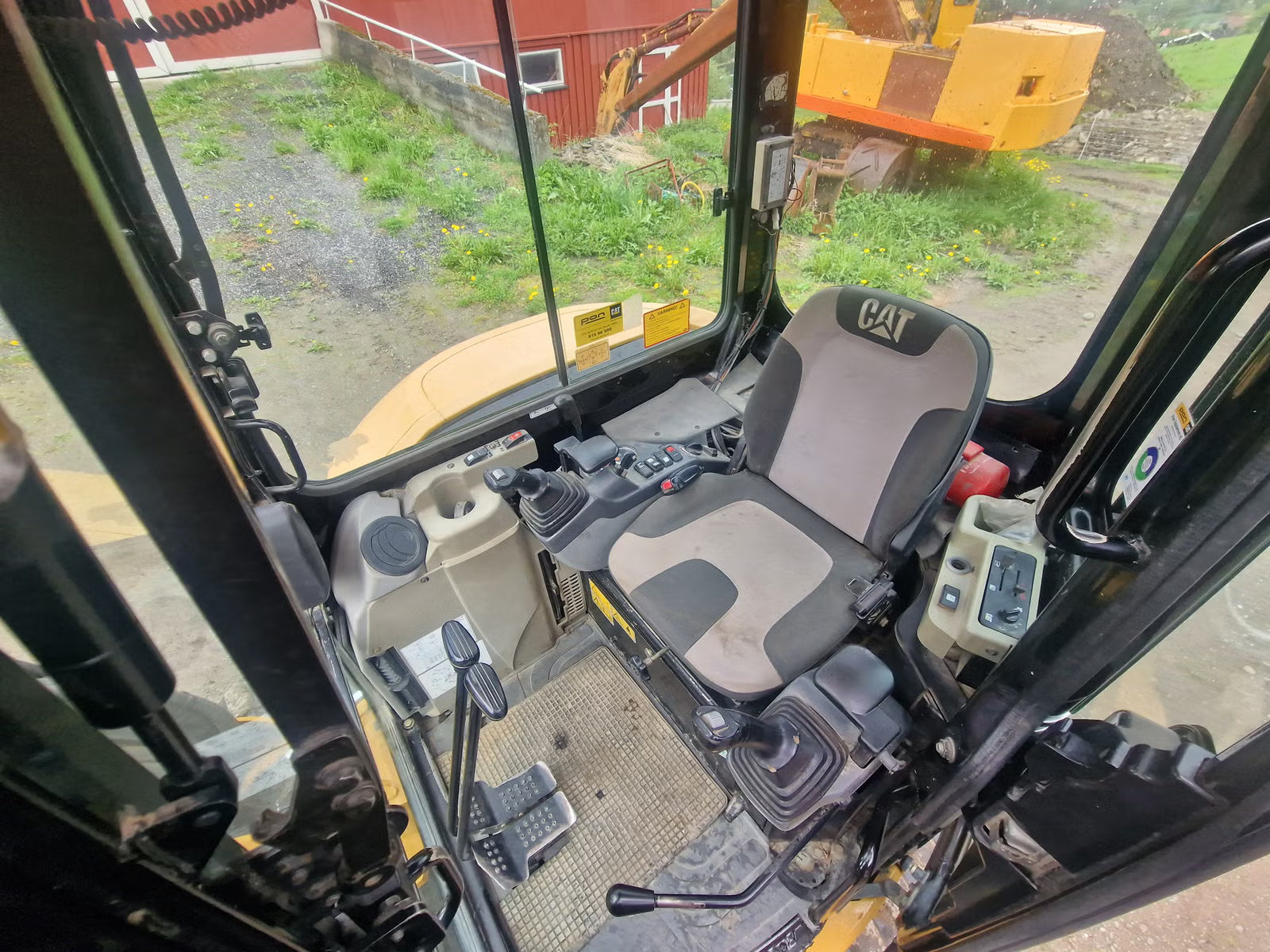 Mini Pelle Cat 304C CR + Godet rotor basculant