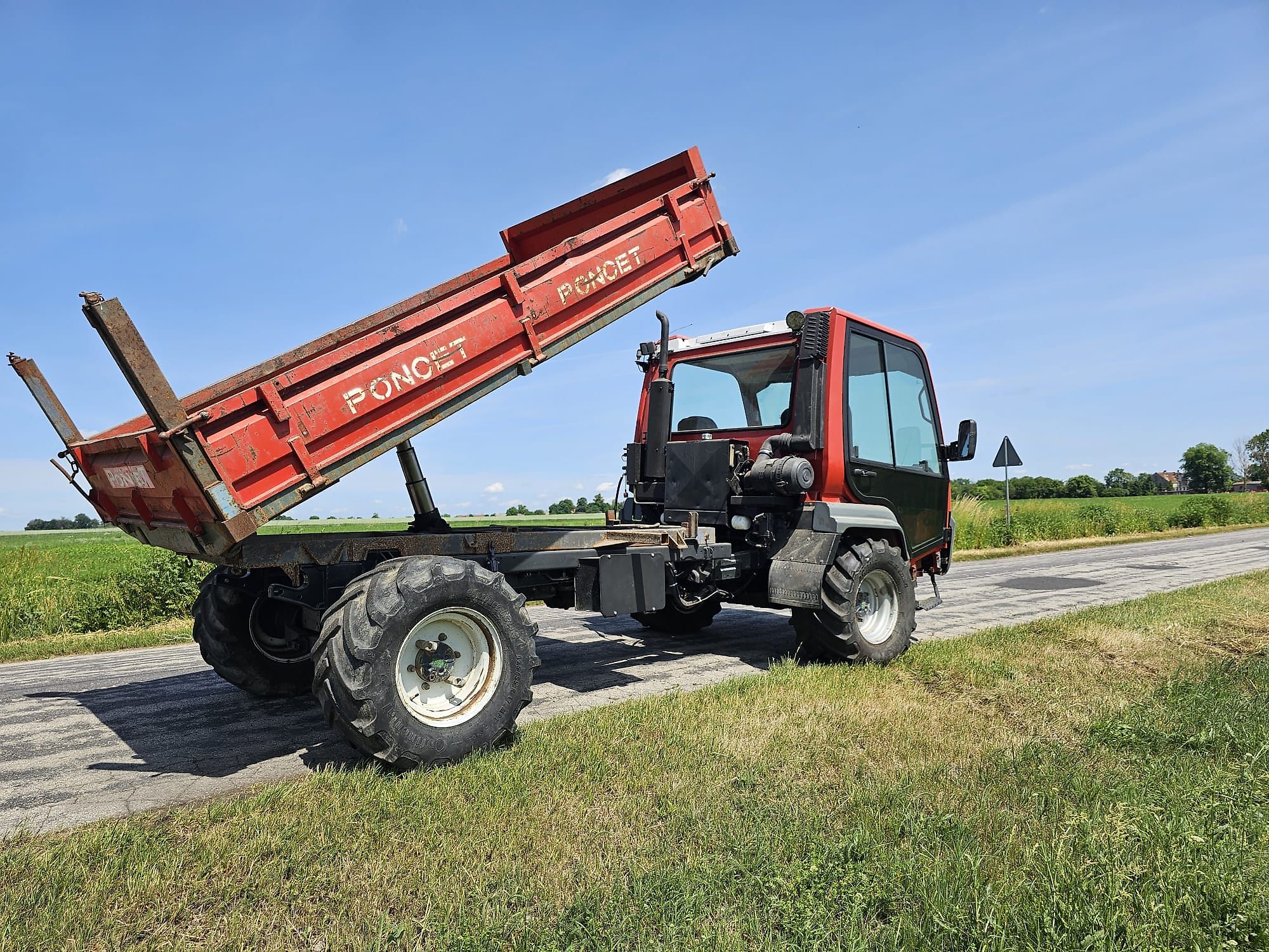 Tracteur de montagne Unitrac L82