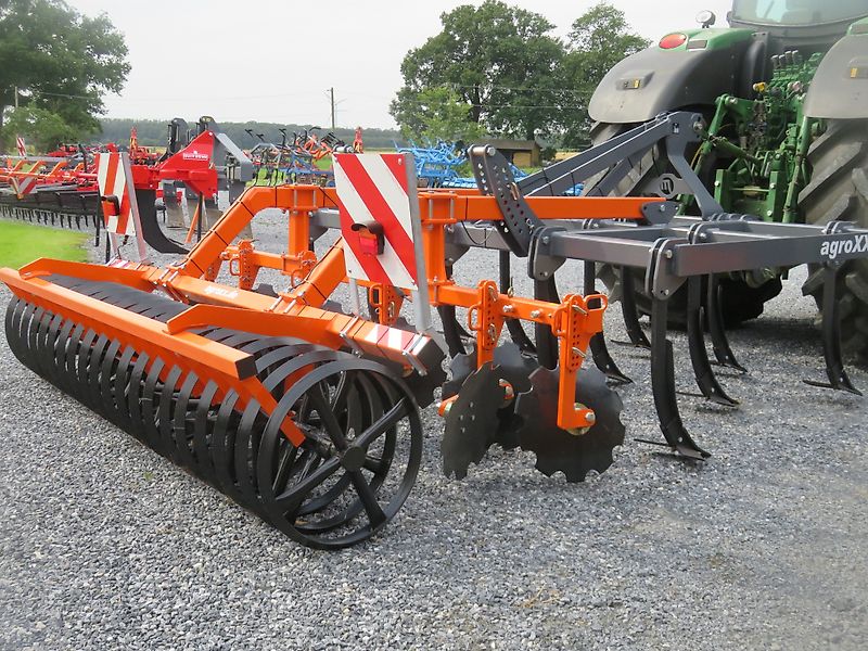 Cultivateur de paillis AgroXX TRIPLE-X 3.0 - 13 dents avec rouleau de toiture