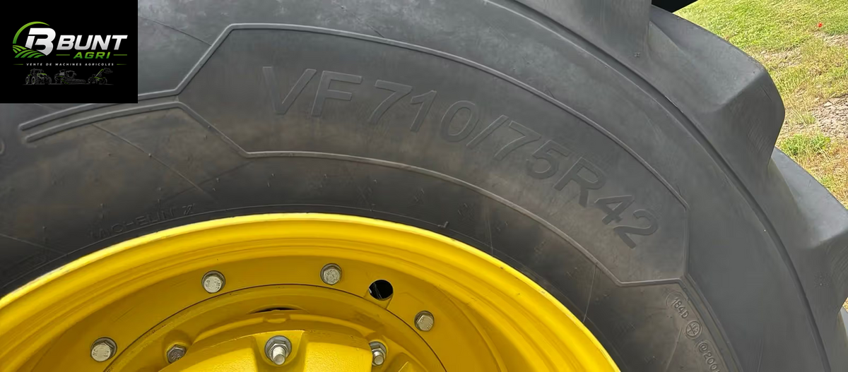 Trattore John Deere 7R 330 2023