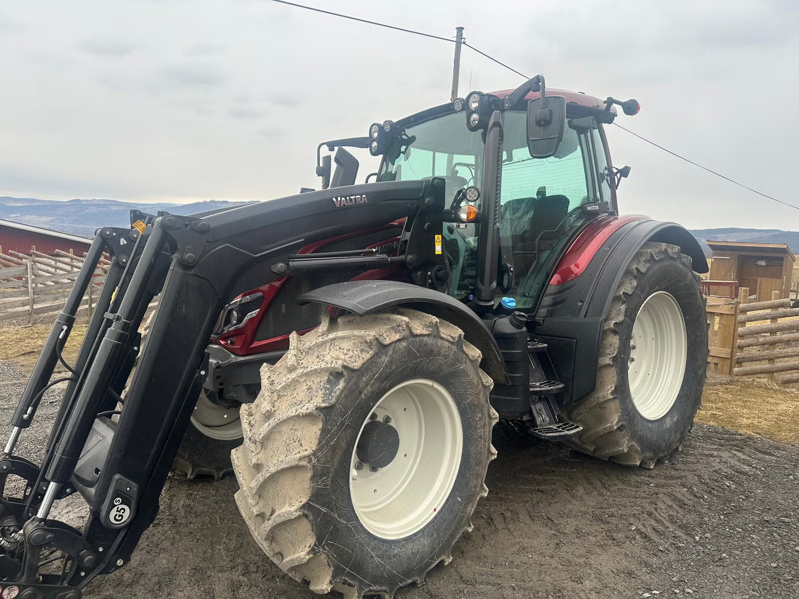 Tracteur Valtra N175