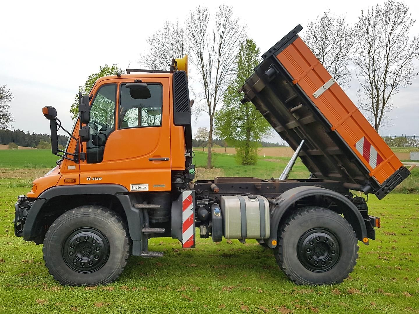 Unimog Mercedes-Benz U400 405/12