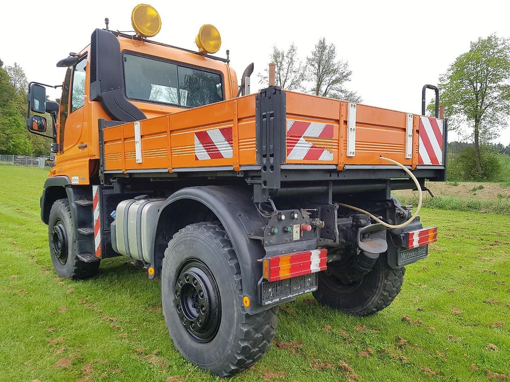 Unimog Mercedes-Benz U400 405/12