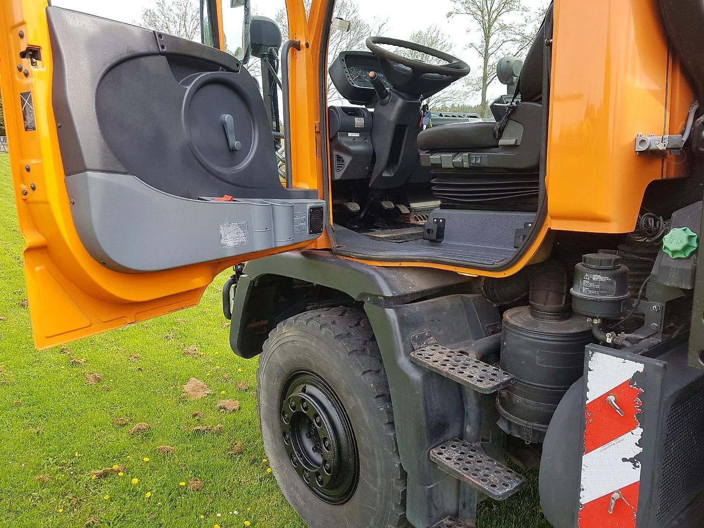 Unimog Mercedes-Benz U400 405/12