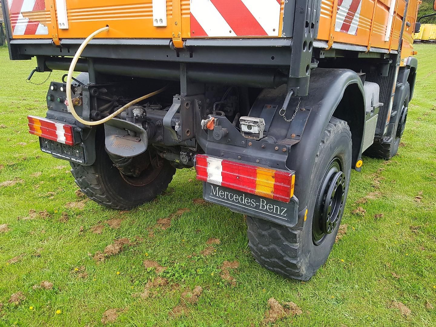 Unimog Mercedes-Benz U400 405/12