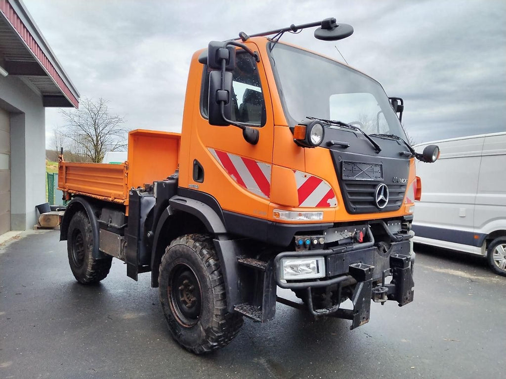 Unimog Mercedes-Benz U20