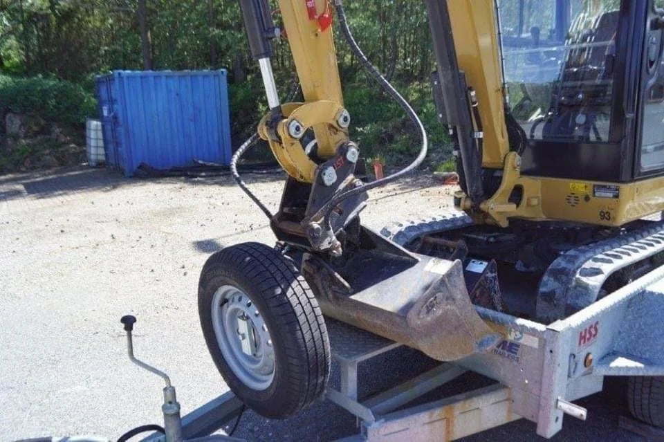 Mini Pelle Caterpillar 301.7D 1,85T + 3 godets + Remorque