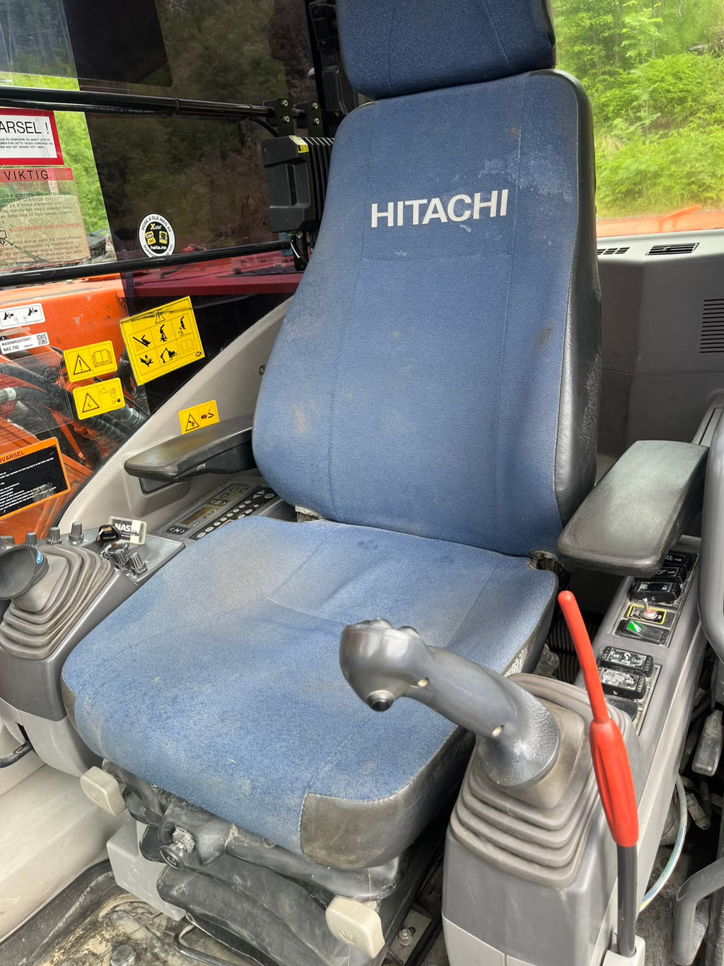 Mini Pelle Excavatrice Hitachi 160LC