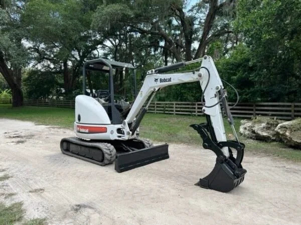 Mini Pelle Bobcat 425G 2,7T + 4 godets
