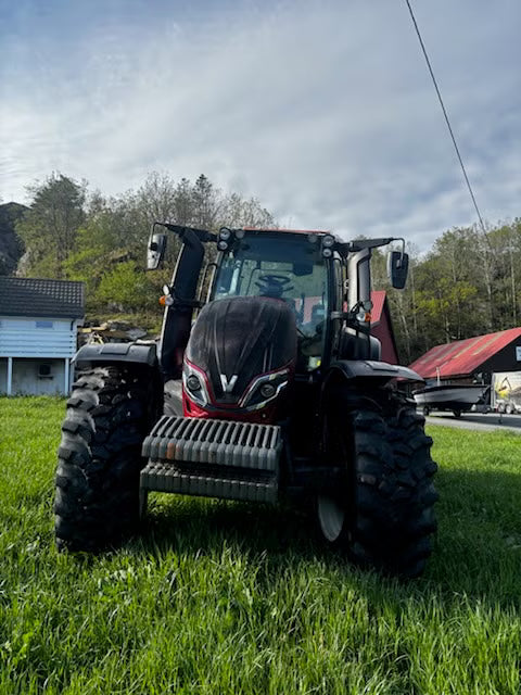 Tracteur Valtra T235
