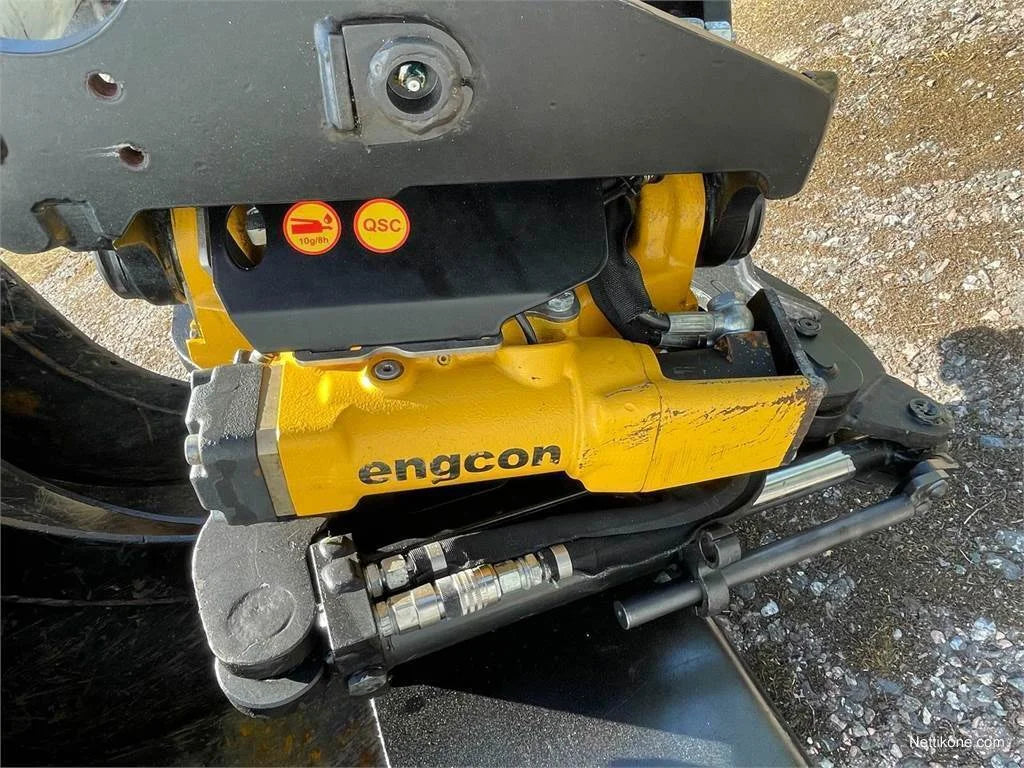 Mini Pelle Bobcat E27Z + Engcon + 4 godets