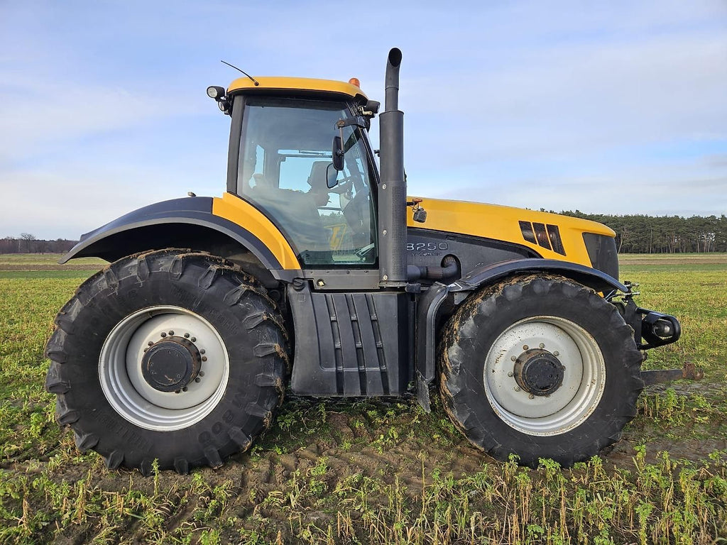 Tracteur JCB Fastrac 8250
