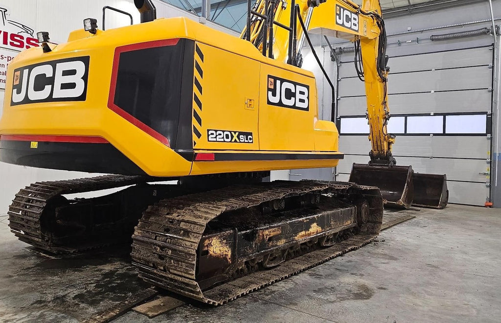 Pelle JCB 220X
