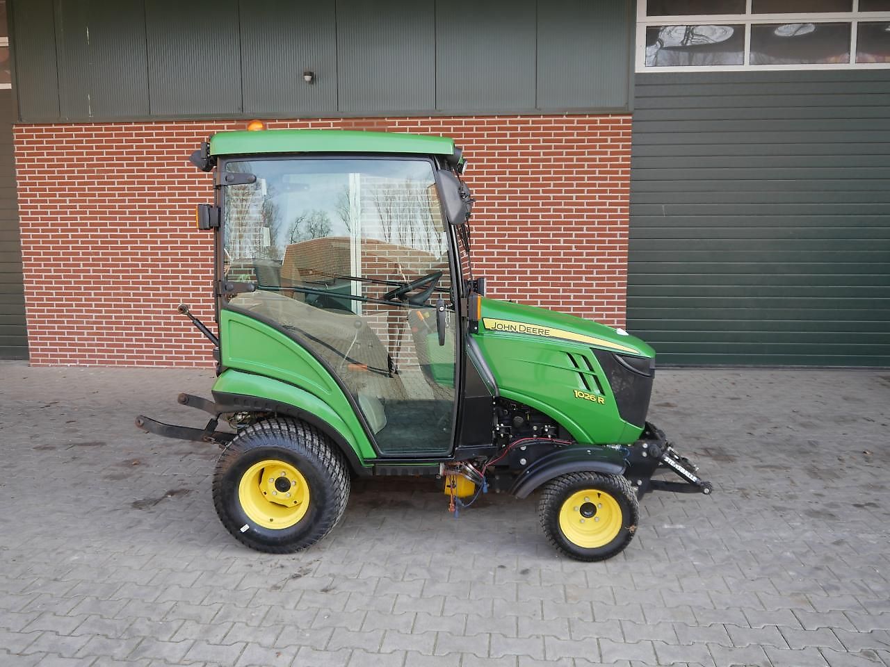 Tracteur John Deere 1026R Hydrostat