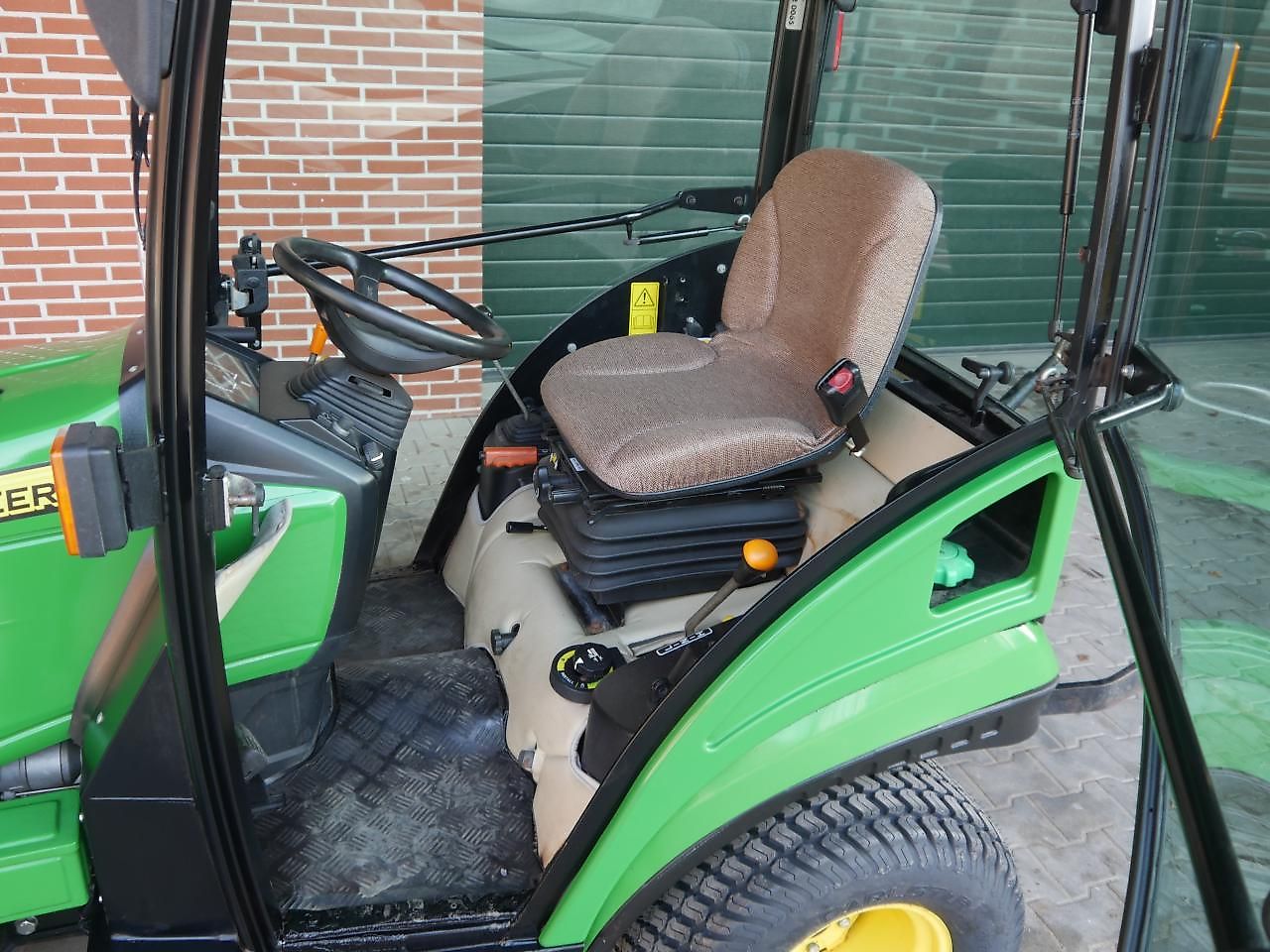 Tracteur John Deere 1026R Hydrostat
